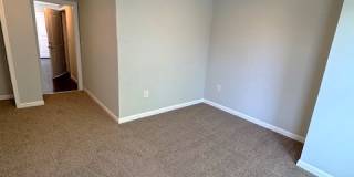 2402 Lakeview Avenue - 2 Gallery 12