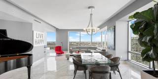 1425 Brickell Ave Gallery 7