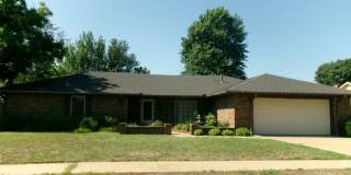Beautifully Updated 3-Bedroom Home with Spacious Yard & Double Garage Gallery 1