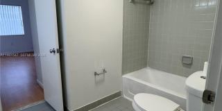 2861 N Oakland Forest Dr Gallery 6
