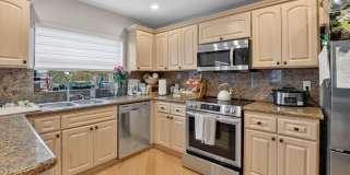 10065 Camelback Lane Gallery 14