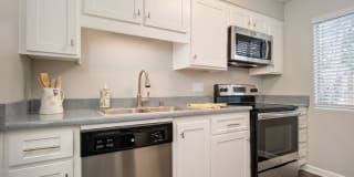 St. Charles Oaks Apartments Gallery 20