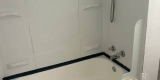 4bd Single Cash Pay/Section 8 *1/2 OFF SECURITY DEPOSIT SPECIAL* Gallery 12