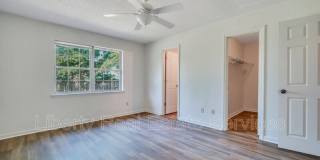 1501 Woodcrest Cir Gallery 12