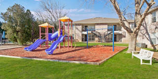 Encino Park Apartments Gallery 2