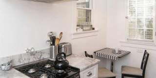 Adorable 1 bed / 1 bath Apartment in the Heart of Echo Park with In-Unit Laundry, Parking & Private Yard Gallery 22