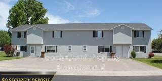 4946 Cole Street Gallery 1