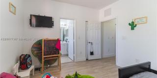 3065 SE 1 DR Gallery 28
