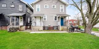 1113-1115 S 22nd St. Gallery 11