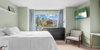 308 River Street Gallery 15