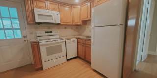 21 Lyon Avenue Gallery 1