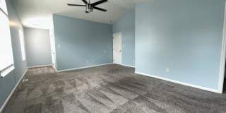 Lovely Single Family House! All Electric, Garage, Deck, Privacy Fenced Backyard, Pets Ok! Gallery 18