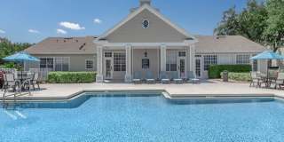 Lake House Apartments Gallery 2