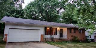 1351 N Stephens Avenue Gallery 1