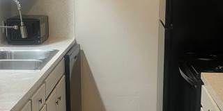 5104 S. Delaware Place - 5128 S. Delaware Pl.. Apt B Gallery 5