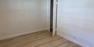 442 N Hollywood Way Gallery 13