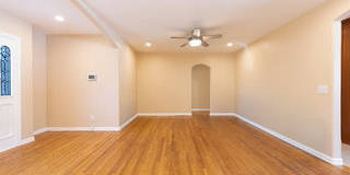 4948 Petit Avenue Gallery 4