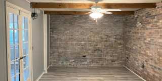 Lovely 3 Bedroom Home in Northwood - Fenced-in Yard Gallery 8