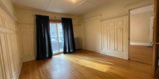 4bd/2Ba with Separate Offices (or Storage Rooms) Attached to Bedrooms; Heat/Hot Water Included! Gallery 4