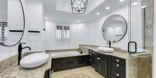 8720 Bay Colony Dr Gallery 16