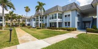 STUNNING 2/2 RIVERFRONT RENTAL IN KEY HARBOR N. FT. MYERS, FL! STUNNING 2/2 RIVERFRONT RENTAL IN KEY HARBOR N. FT. MYERS, FL! Gallery 1