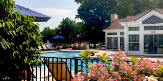 Fairlane Woods Apartments Gallery 11