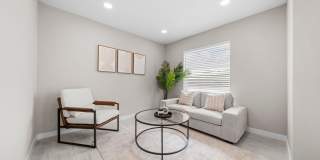 1700 Forest Gallery 35