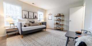 Governor Square Apartments Gallery 12