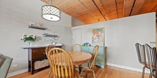 411 W Ontario Street Gallery 10