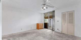 370 NW 76th Avenue Gallery 25