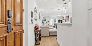 5132 West Maplewood Avenue, #202 Gallery 4