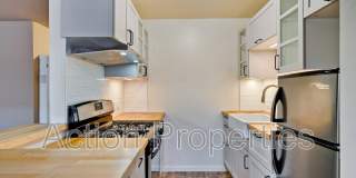 1084 Wentworth Steet Gallery 1