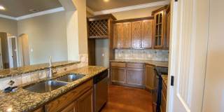 Available Now: 4 bedroom house Gallery 7