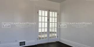 131 South Ashland Avenue - Lower Gallery 9