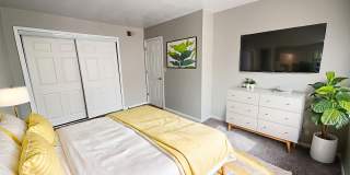 Immediate Move-In! Spacious 2-Bedroom Apartments Near Downtown | $100 Deposit Immediate Move-In! Spacious 2-Bedroom Apartments Near Downtown | $100 Deposit Gallery 4