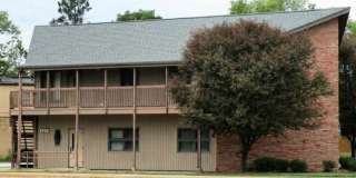 Flexible Two-Story Commercial Space Available for Lease Flexible Two-Story Commercial Space Available for Lease Gallery 1