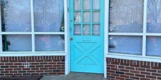 1192 YORKSHIP SQUARE Gallery 4