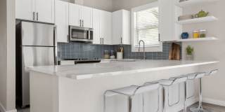 Riata Austin Riata Austin Gallery 1