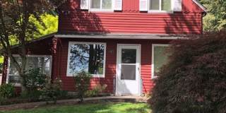 7237 SW Canyon Drive ~ Charming Duplex in Prime Location Gallery 3