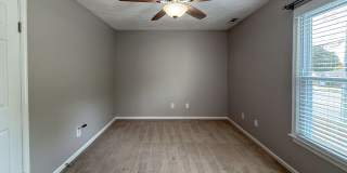 Double En-Suite Townhome Gallery 22