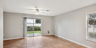 Carmendy Square Townhomes Gallery 33