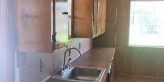 Single Family 4 BR 3.5 BA 0.7 Acres Water Front Gallery 25