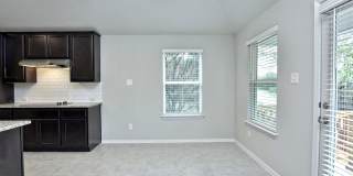 4 BR / 2 BA - 1813 SF One-Story Home - Lago Vista! Gallery 10