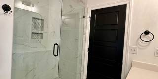 3 Bedroom House with Privacy Fence Gallery 21