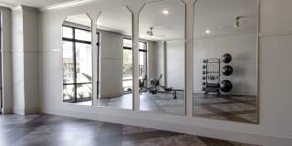 The Everly at Rouzan Gallery 16