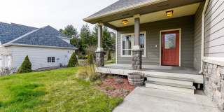 Beautiful 3 bed/2.5 bath single family home w/attached 2 car garage Gallery 5
