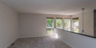 Beautiful Townhome in Central Colorado Springs! Gallery 24