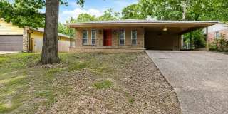 8707 Oakhaven Drive Gallery 1
