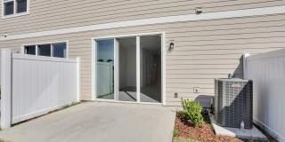 3/2.5 Townhome in Annie's Walk! 3D Virtual Tour Inside! Gallery 16