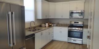 1 Bedroom + Den 1.5 bath 2 Car Garage VIEWS & VIEWS! Gallery 4